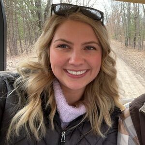 Meet your Posher, Jenny